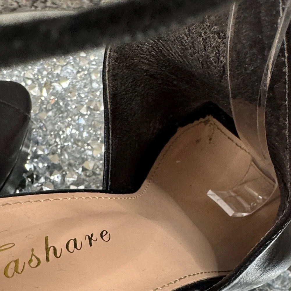 Fashare Black Peep-Toe Heels 7.5